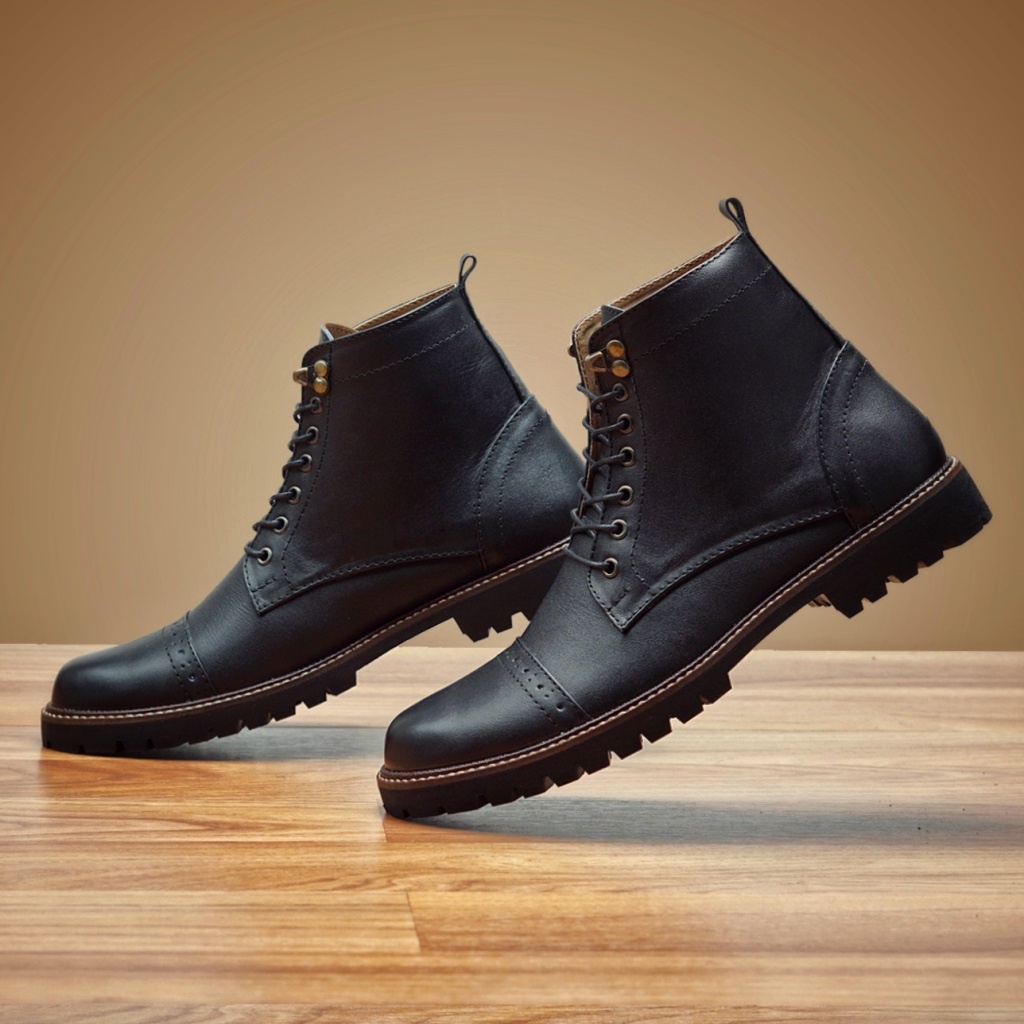 ARPEGIO BLACK ORIGINAL x REYL MAN Sepatu Safety Boots Hitam Kulit Sapi Asli Pria Kerja Proyek Lapangan Outdoor Ujung Besi Steel Toe Cap Leather Footwear Motor Touring Boot Casual Bikers Riding High Shoes Big Size Ukuran Jumbo 44 45 Keren Terbaru Branded