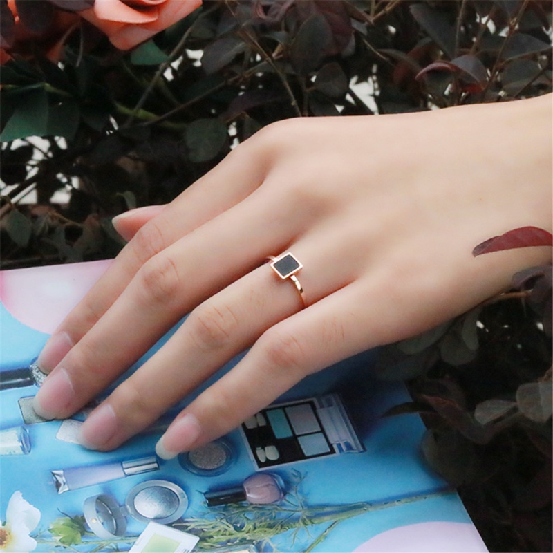 Cincin Titanium Lapis Rose Gold 18K Bentuk Kotak / Hati / Bintang Untuk Wanita