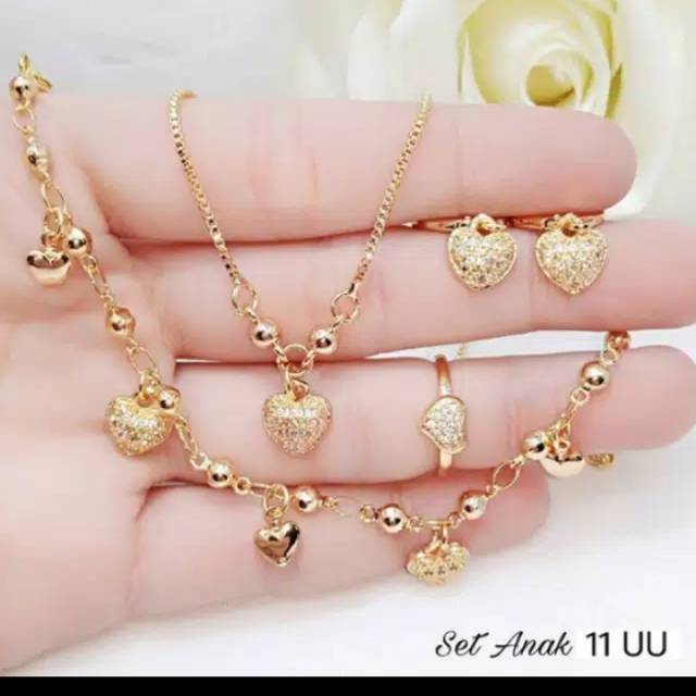 Satu set perhiasan anak motif love cantik gold 18k