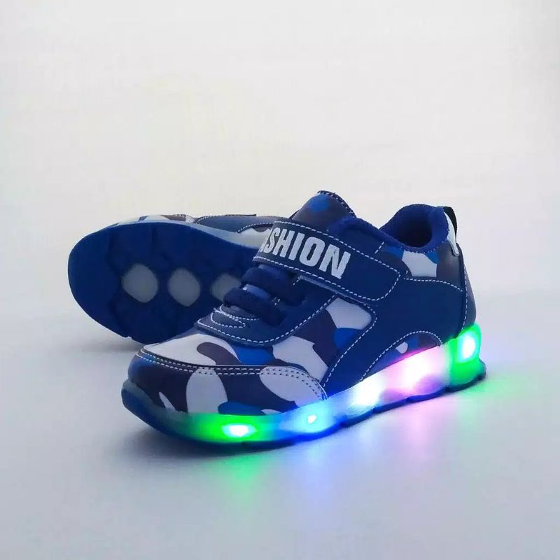 Sepatu anak laki-laki Lampu LED Motif Army terbaru