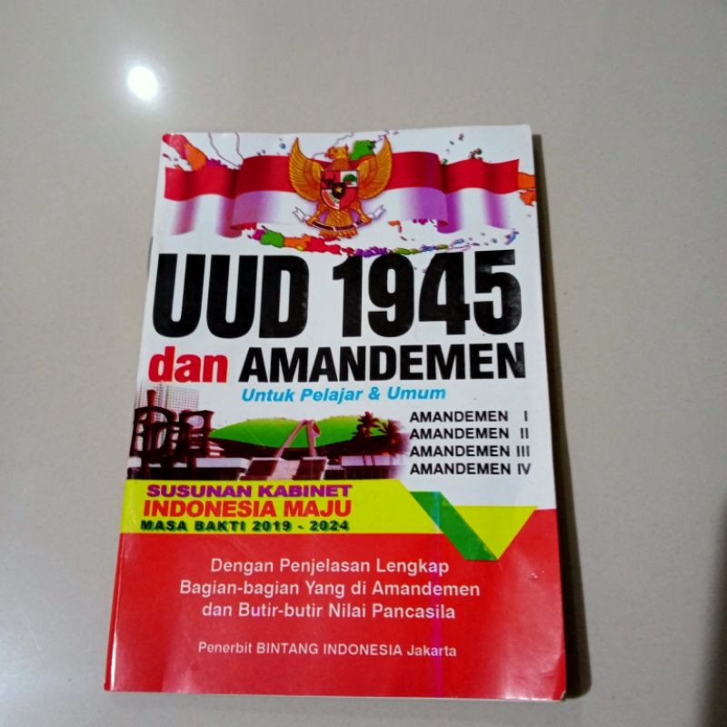 buku undang undang dasar 1945 dan amandemen (10×14cm)