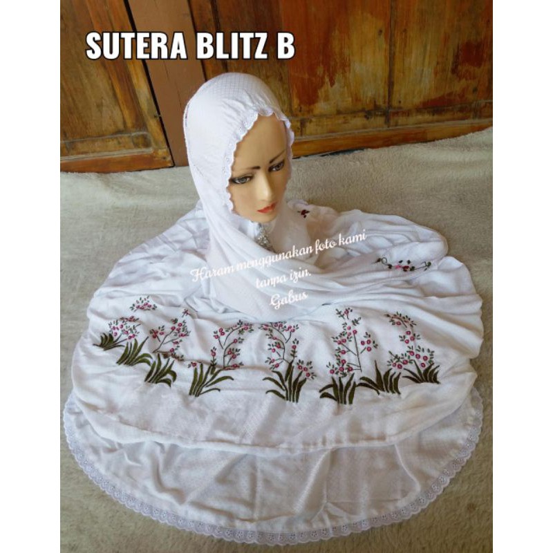 Mukena terusan lajuran sutra blitz sulam adem