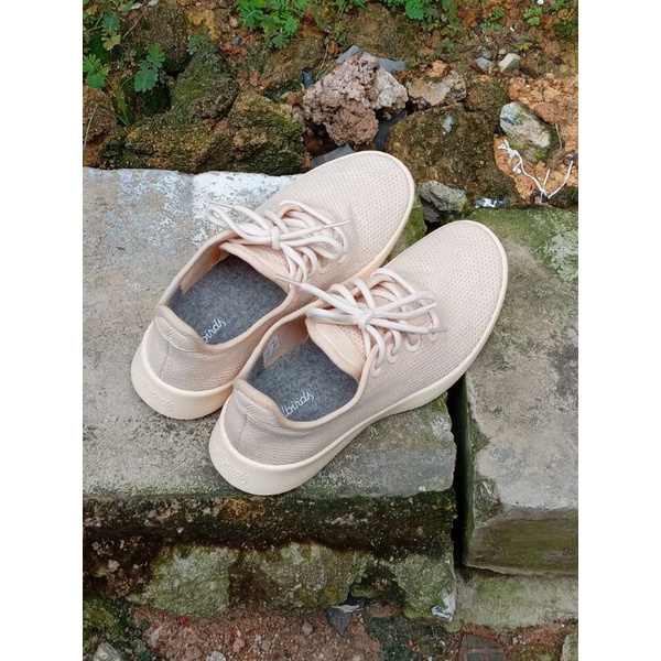 ALLBIRDS SECOND ORIGINAL SIZE 40-41
