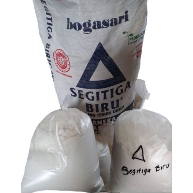 

Tepung terigu segitiga biru repack 500 gram