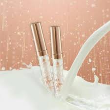 La Tulipe Glow Lip Toper Milky Way