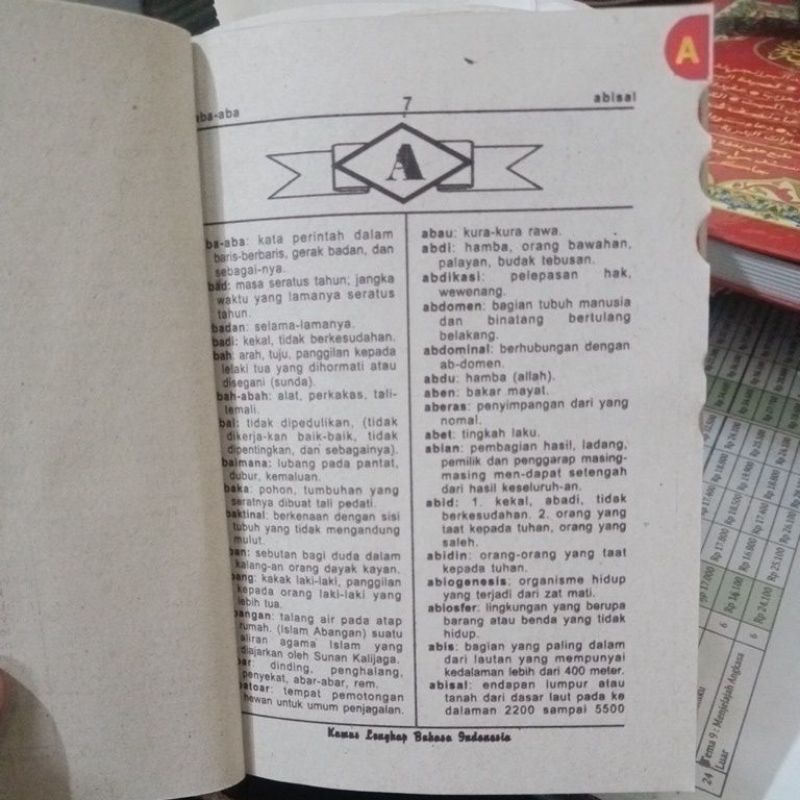 Buku Kamus Lengkap Bahasa Indonesia Terbaru Polos (10×15cm)