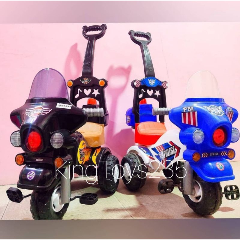 Motor Polisi Anak Bisa Dinaiki Mainan Mobil Dorong Musik Lampu Bonus Batrai 4pcs Sepeda Engkol Roda 