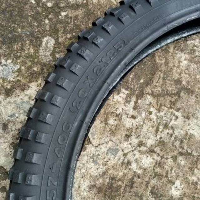 BAN SEPEDA 20X2.125