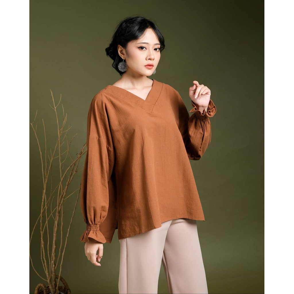 DISKON - VIERA BLOUSE - blouse wanita / blouse kekinian / blouse cantik / simple blouse / blouse polos