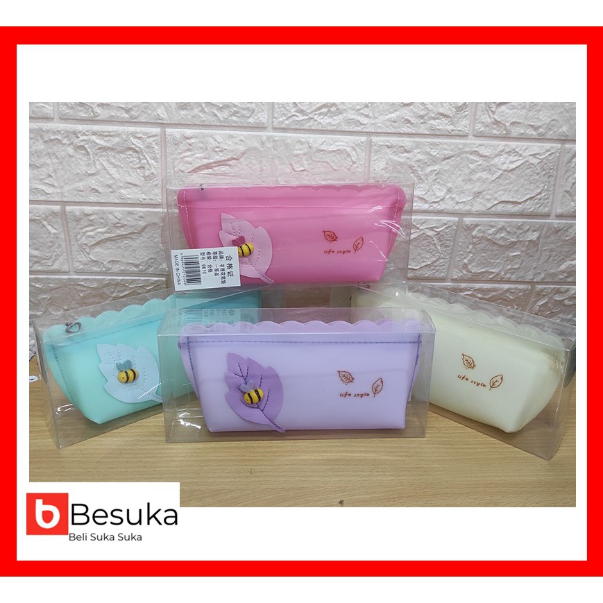 

PENCIL CASE KAIN/KARET NO.6610