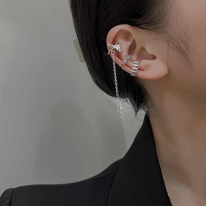 Anting Tusuk Gantung Panjang Desain Kupukupubunga Hollow Hias Zircon Gaya Korea Untuk Wanita