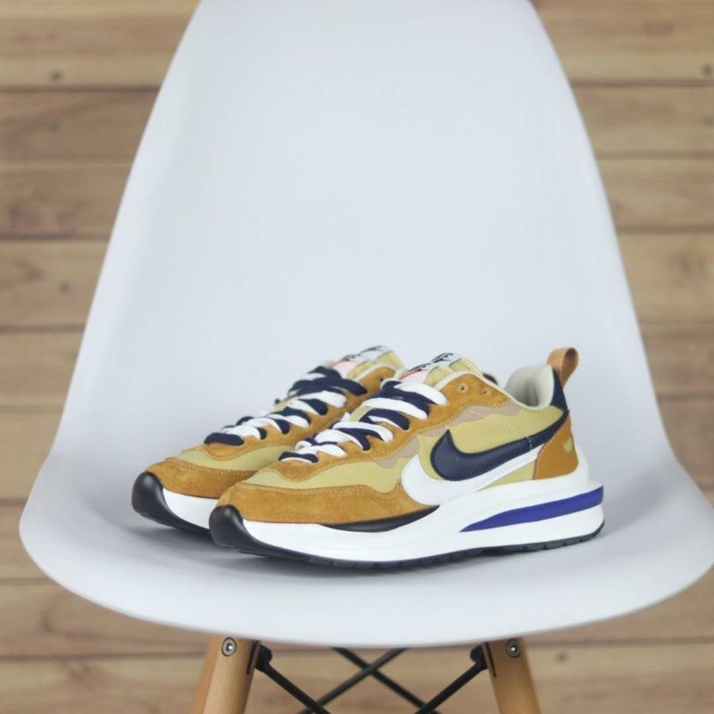 Nike VaporWaffle x Sacai