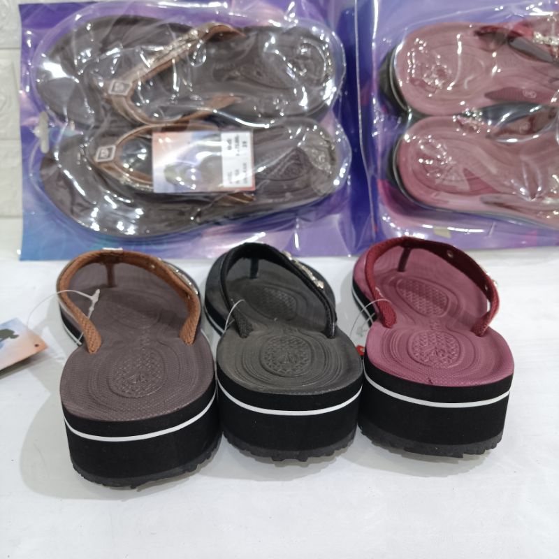 Sandal Wedges rendah Spon Harian Merk Ardiles tipe Agnes Tinggi 3cm Size 36-40