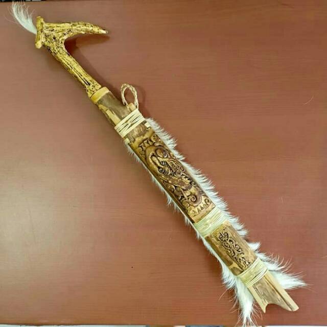 

Mandau dayak khas kalimantan ukir temeng (1kg)