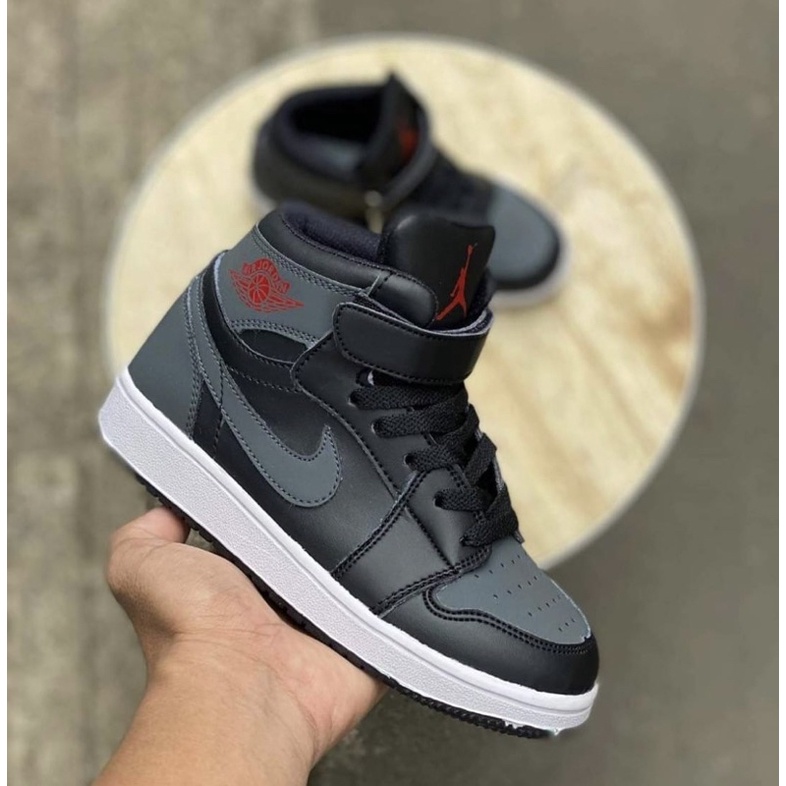 Sepatu nike air jordan 1 kids / sepatu anak anak sepatu baby sepatu gaya