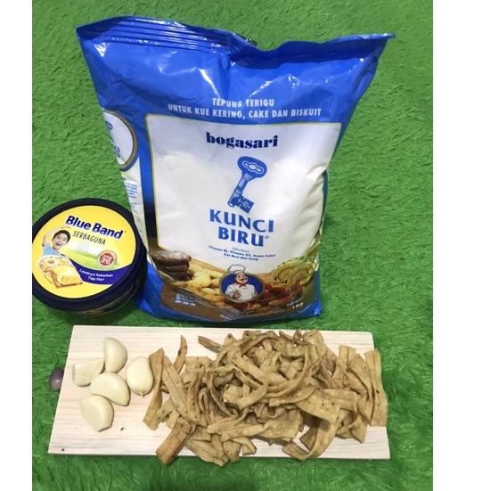 

↖ kue bawang padang/keripik bawang 500/750gram ➴