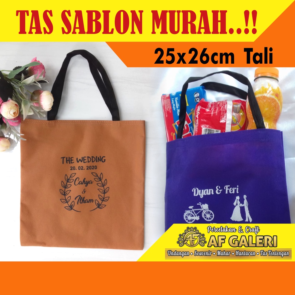 

TAS SPUNDBOND 25x26CM / TAS SPUNBOND / GOODIE BAG / TAS HAJATAN / TAS TALI / TAS TENTENGAN