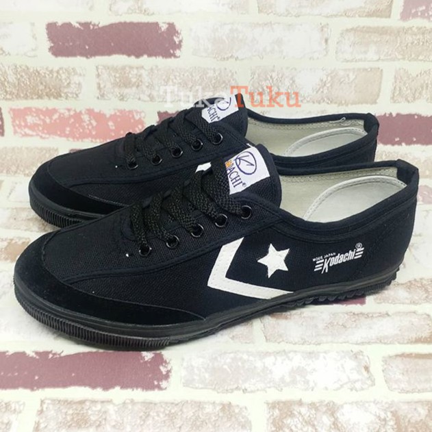 kodachi hitam 8119 Star Black  - Sepatu kodaci hitam sneakers kasual dan olahraga
