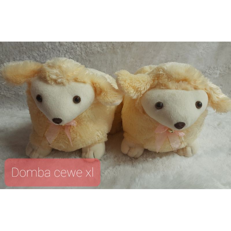 Boneka Domba cewe mainan.