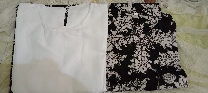 Maura Couple - Sania Ruffle Batik Couple