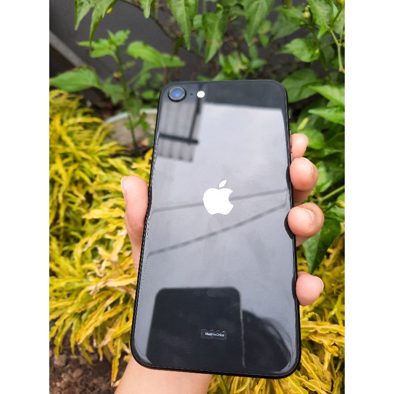Iphone Se 2020 128gb ibox PA/A fullset like new garansi
