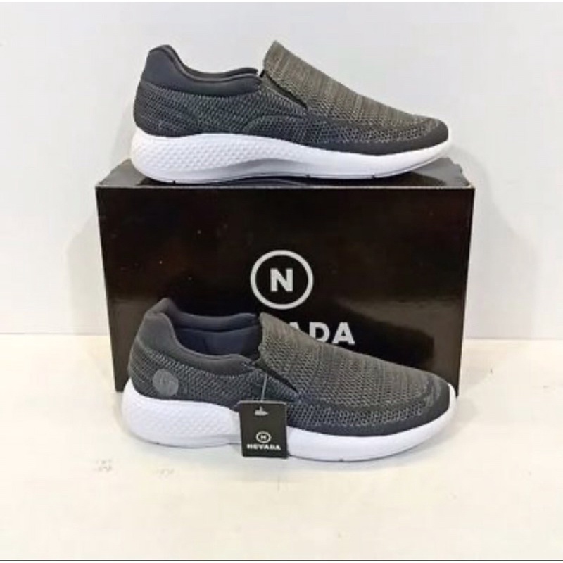 Sepatu Slip On Nevada Pria Size 44