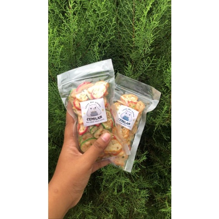 

krupuk seblak daun jaruk