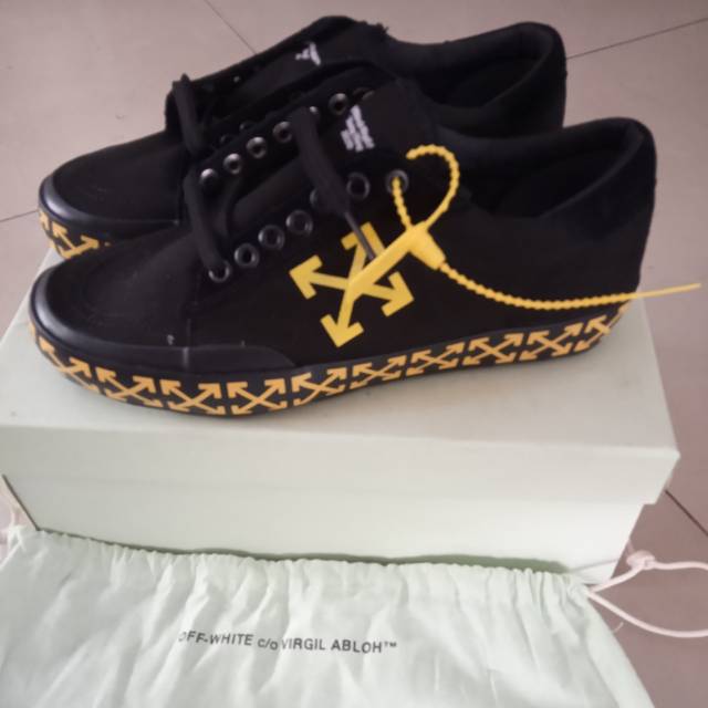 Sepatu off white C/o virgil abloh original