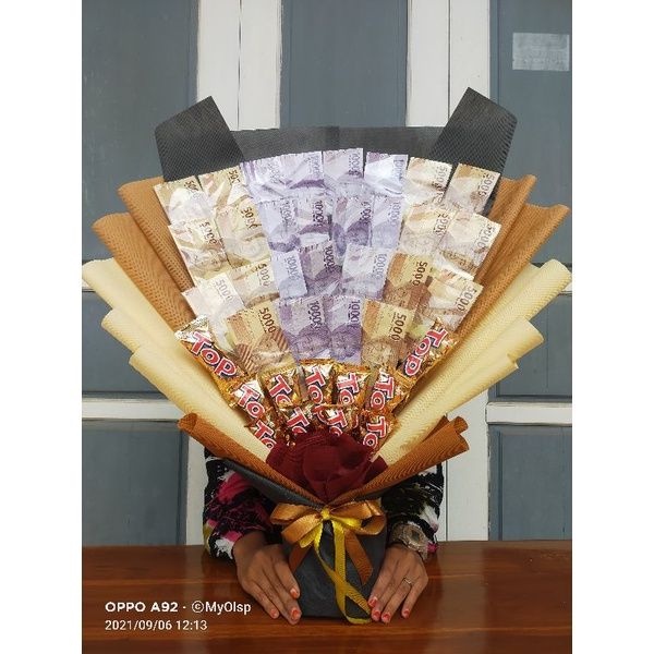 Buket uang asli/Kado ultah/kado wisuda/kado anyversery