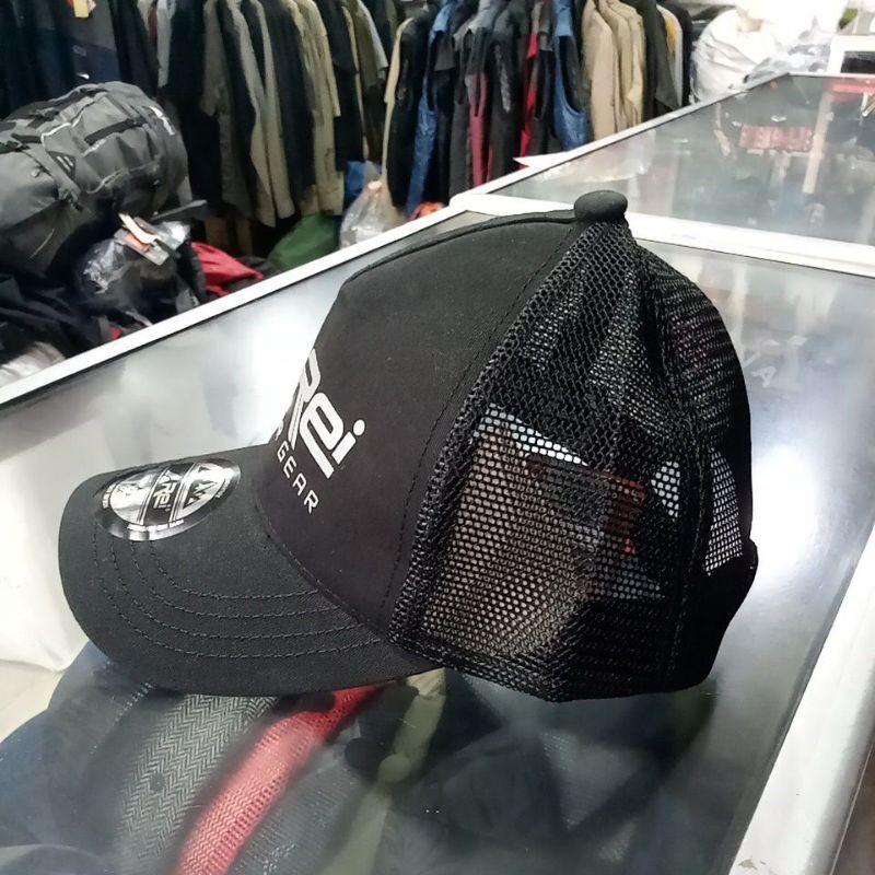 Topi Arei outdoorgear 02