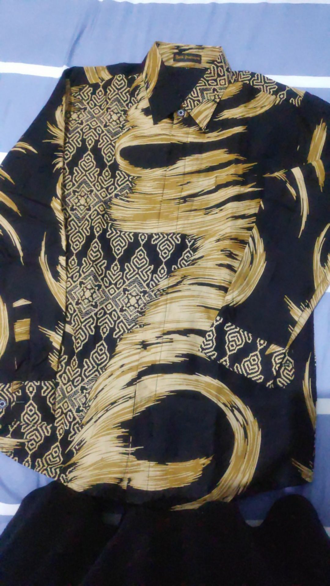 Bowo Laksono Kemeja Batik Pria Lengan Panjang Slimfit Katun Printing Hem Baju Atasan Kantor Modern