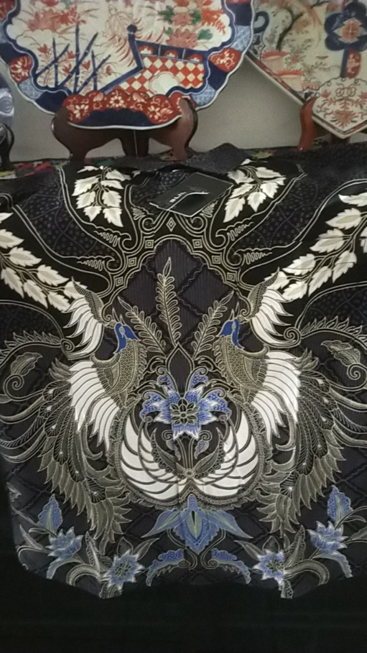 Aksa Reynand Maureen Hem Panjang Batik