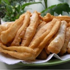 

Cemilan roti Cakwe gurih lembut isi 10 pcs dengan Bumbu/Kuah/Saus Cabe (Cakue) - Valericious