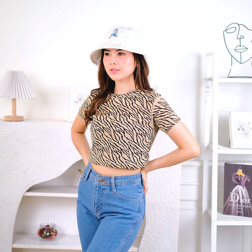 Tq88indonesia FashionBaju Atasan Wanita Lengan Pendek Zebra Crop Top / Busana Santai Cewek / Ootd / Outfit / Outfit