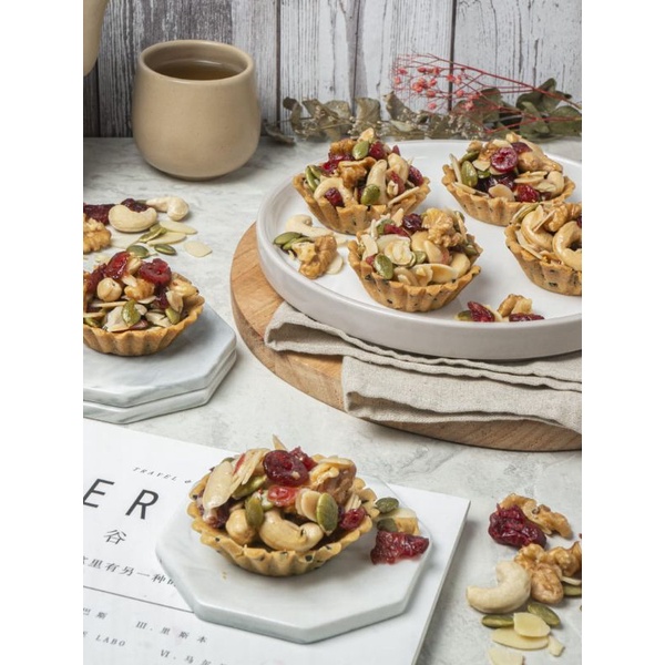 

Cranberries and Nut Pie