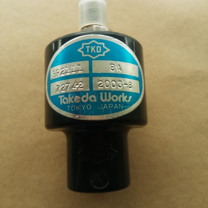 Rotary joint/Pearl joint Type:BR2111-8A Port:1/4" putaran kanan(JAPAN)