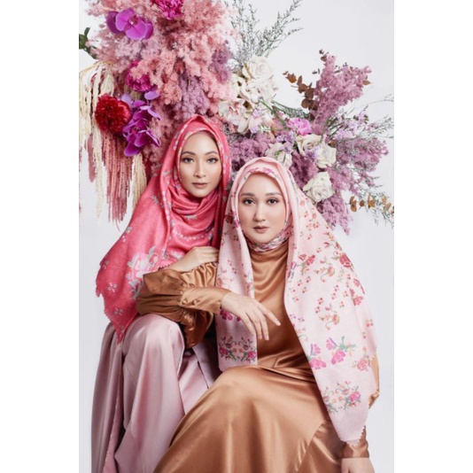 Premium Scarf Lagosi Rawallangi Radwah X Dianpelangi Studio