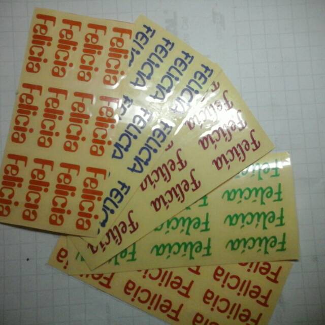 

Cutting stiker label nama