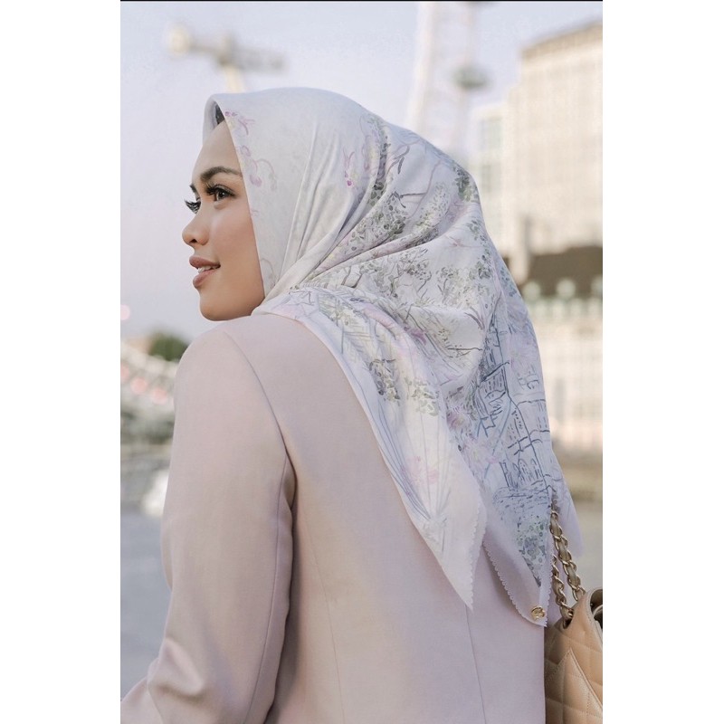 new Buttonscarves The British series White