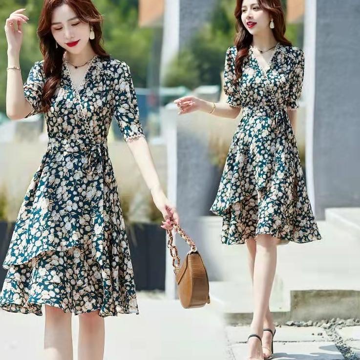 Sangat Nyaman.. dress bunga/dress bunga korea/2022 baru gaun sifon bunga kecil V-neck seksi mid-leng