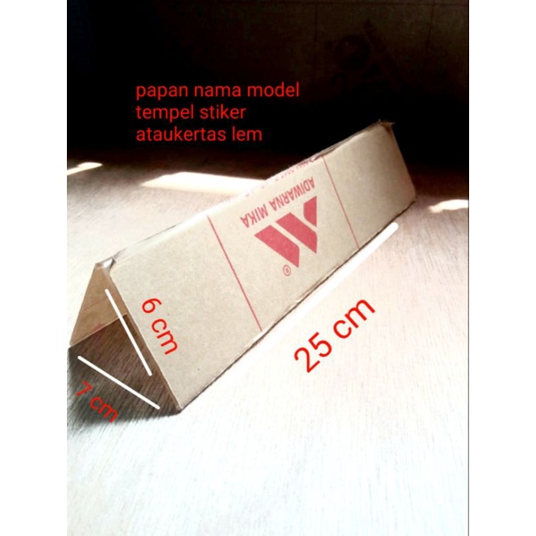 

akrilik papan nama/name tag 25 x 6 cm tebal 2 mm