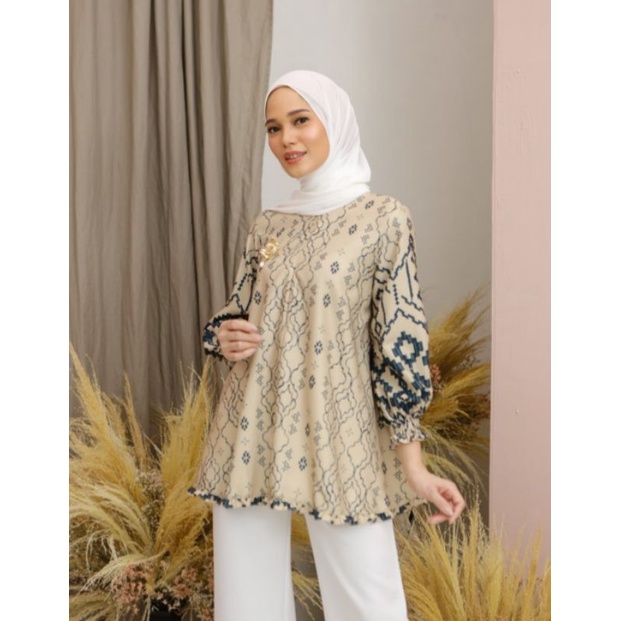CIKA BLOUSE by Wearing Klamby