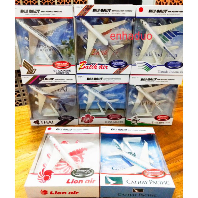 Diecast Miniature Pesawat Airbus A380-2