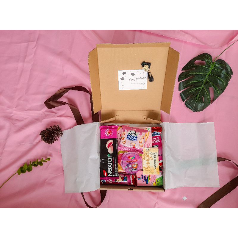 

HAMPERS SNACK/GIFT BOX isian warna pink