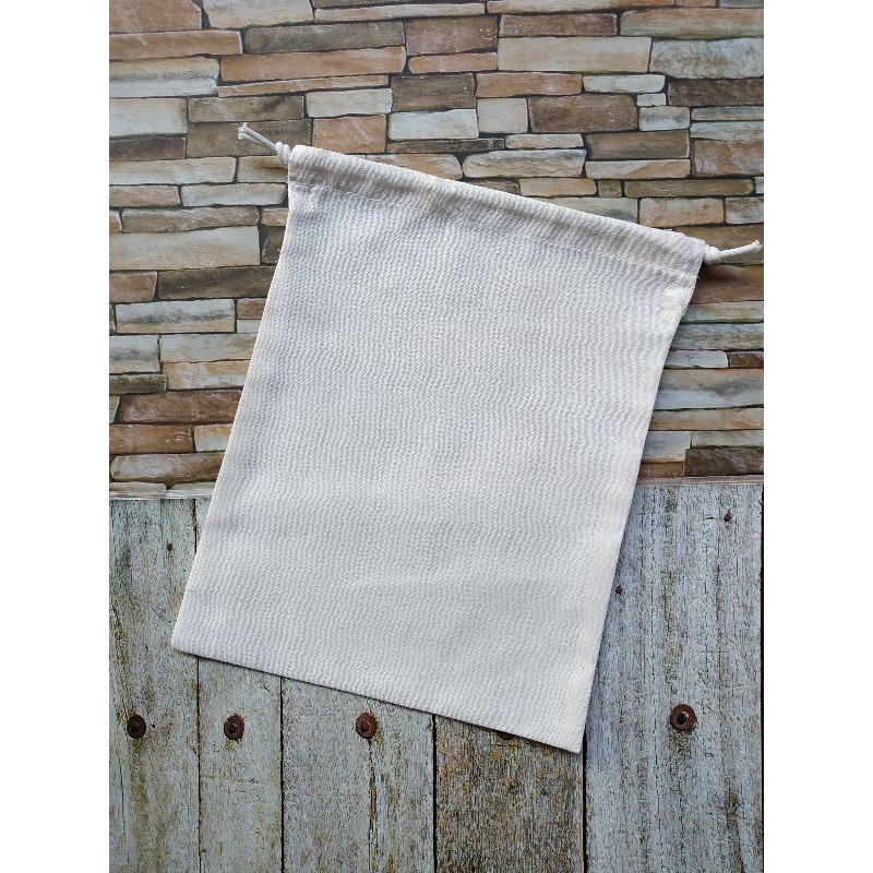 Pouch serut blacu polos ukuran 20x25