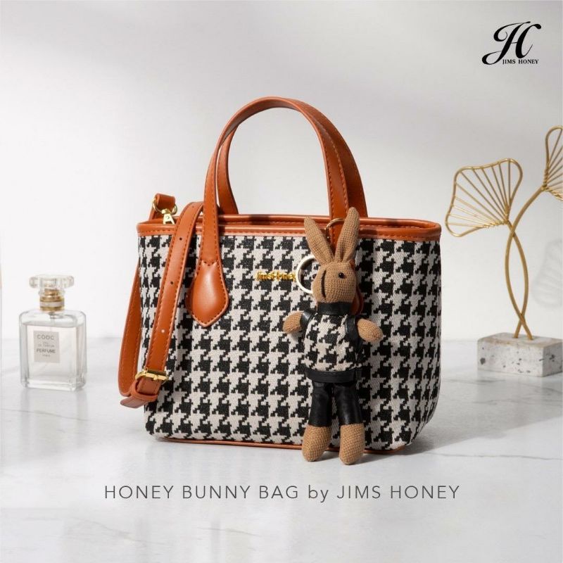 Houndstooth pattern Sling bag
