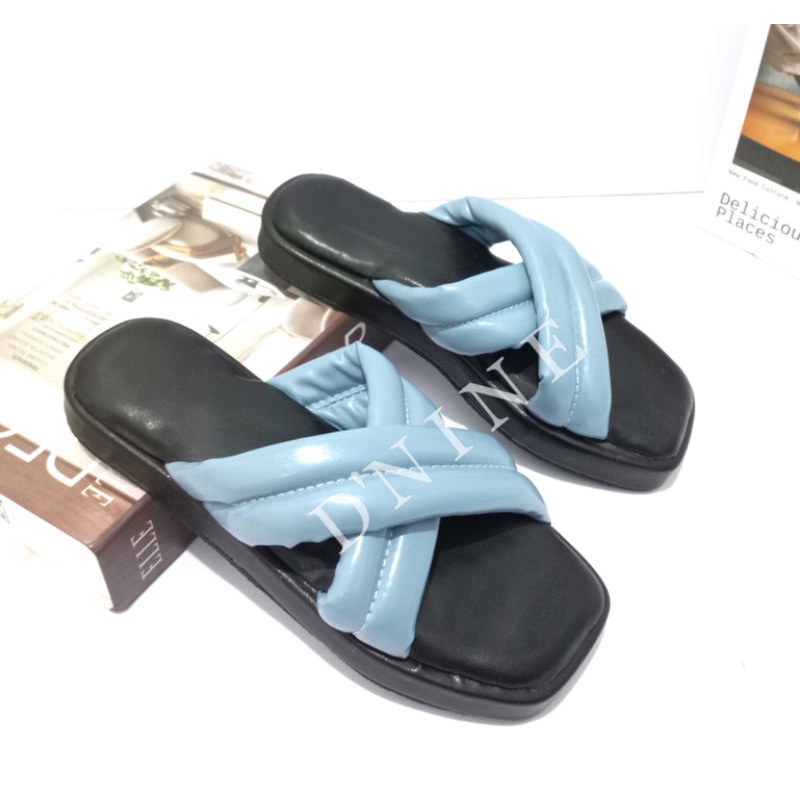 Joice Sandal flatporm empuk DY 01