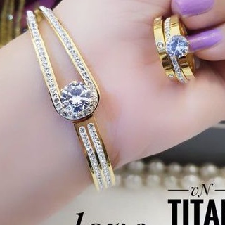 Titanium Set Perhiasan Gelang dan Cincin Wanita P825