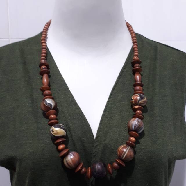 Kalung Etnik Kayu Krisna Bali Motif Bola