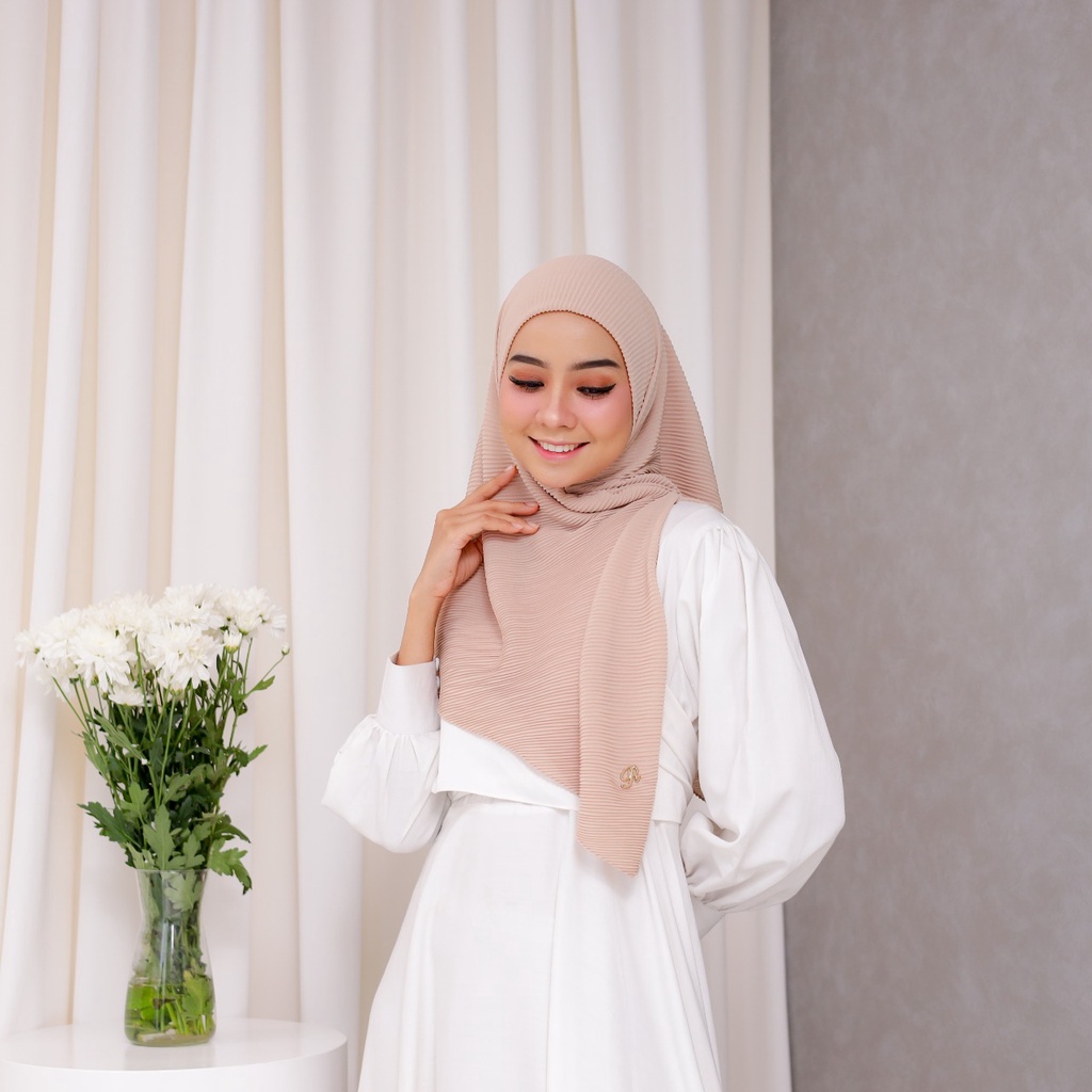 Radwah - Square Plisket - Hijab Square